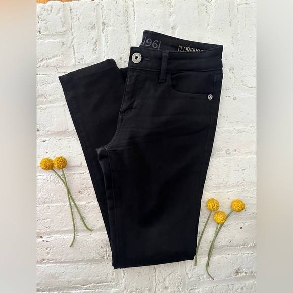 DL1961  Florence Instasculpt Mid-Rise Cropped Skinny Jeans - Picture 1 of 6